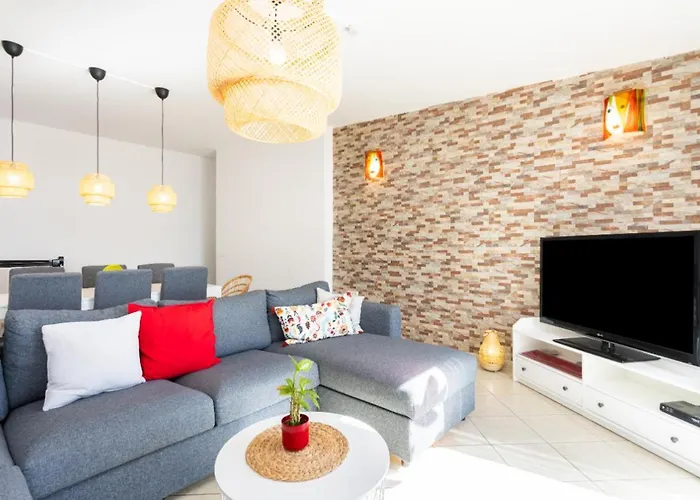 Casa Almendra: Oceanview Oasis With Private Pool And Family-friendly Amenities